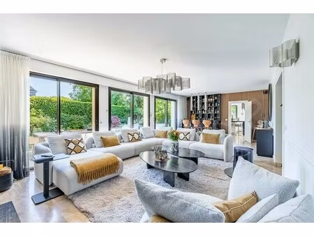 maison de luxe à vendre à vaucresson