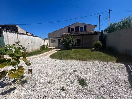 vente maison 3 pièces 86 m² le gua (17600)