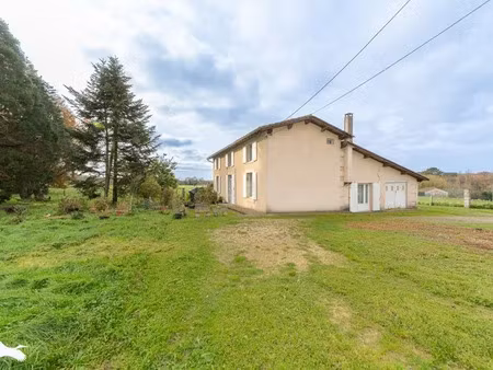 vente maison 4 pièces 196 m² à tizac-de-lapouyade (33620)  296 500 €