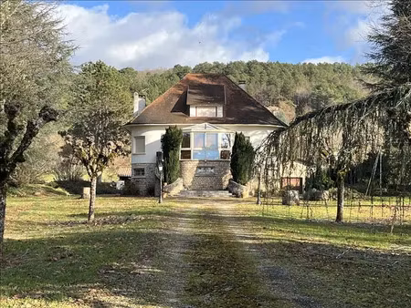 vente maison 8 pièces 194 m² à prayssac (46220)  249 000 €