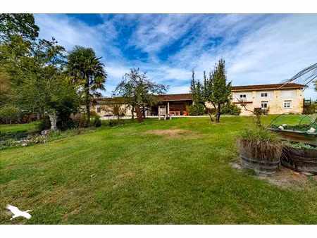 vente maison 9 pièces 226 m² à queyrac (33340)  394 000 €