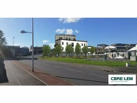 location local commercial 224m² caen 14000