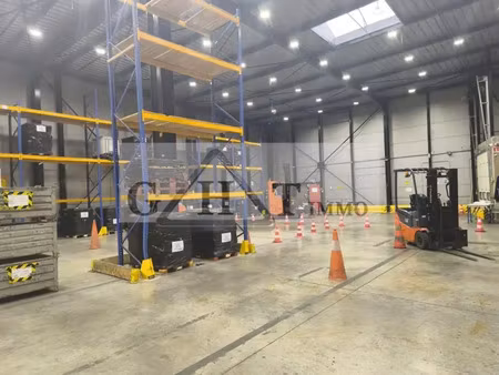 2850 m² entrepôt bureaux a vendre a lagny sur marne
