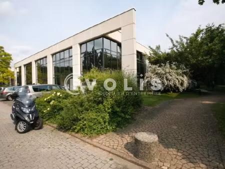 location bureau guyancourt 78280