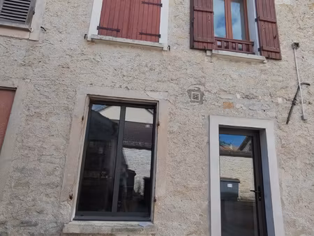 immeuble de rapport + dépendances