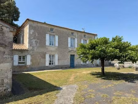 vente maison à doix-les-fontaines (85200) : à vendre / 194m² doix-les-fontaines