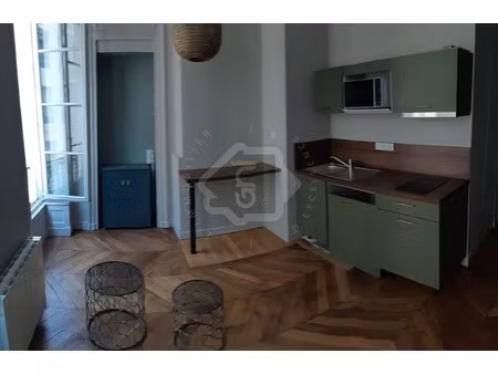 location meublée appartement 1 pièce 27.45 m² à lyon 1er (69001)  965 €
