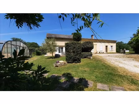 vente maison 9 pièces 270 m² à puynormand (33660)  451 500 €