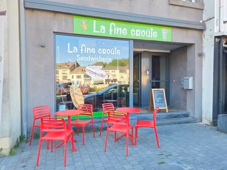 belle surface commerciale idéalement située au centre-ville