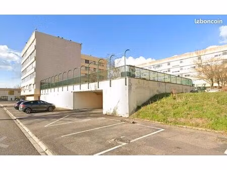 garage/box bar le duc