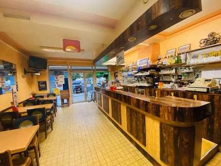 vente bureaux et commerces à val-au-perche (61260) : à vendre / 150m² val-au-perche