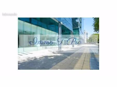 local 180 m² athis-mons