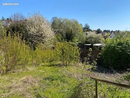 terrain 360 m² juziers