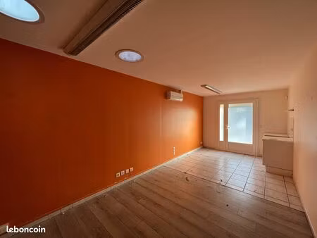 local 70 m² la roque-d'anthéron