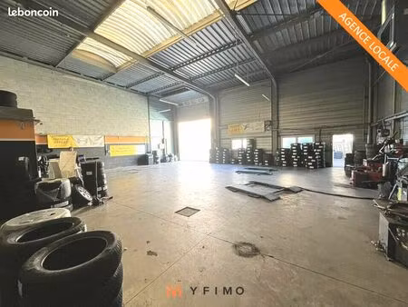 local d'activité 1 000 m²