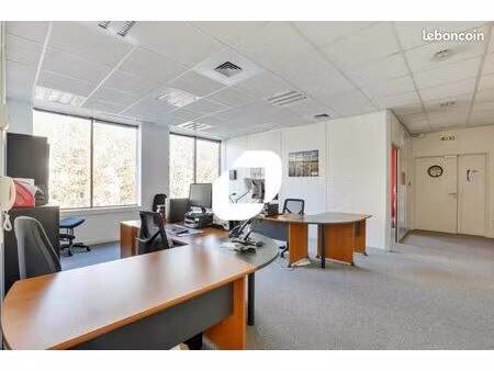 bureaux 220 m²