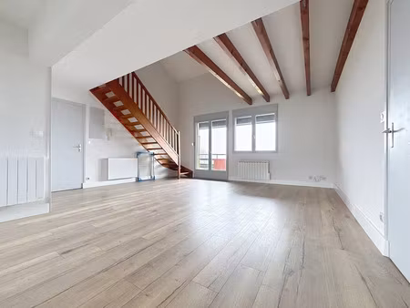 vente appartement 5 pièces 128 m² à péron (01630)  425 000 €