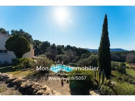vente maison 9 pièces 260 m² le castellet (83330)