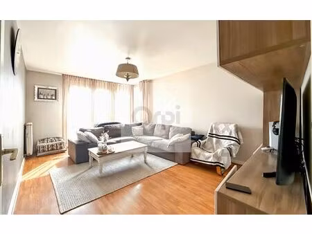 appartement cergy 67.87 m² t-3 à vendre  165 000 €