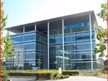 modern offices for rent as per 1.472 m²