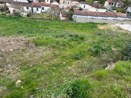 vente terrain 550 m² à angouleme (16000)  40 000 €