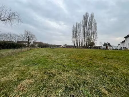 vente terrain 2048 m² à vierzon (18100)  56 000 €