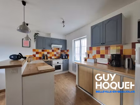 maison de ville en triplex 93 94 m² à beaujeu centre