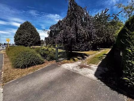 beau terrain à bâtir avec permis d'urbanisme