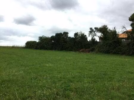 vente terrain à doix-les-fontaines (85200) : à vendre / 1530m² doix-les-fontaines