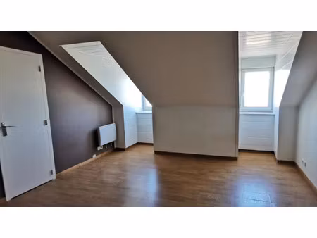 vente immeuble à scaer (29390)  234 300 €
