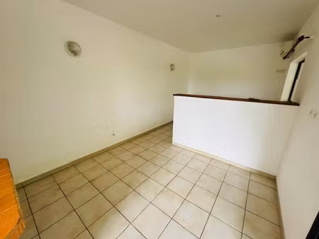 location appartement 1 pièce 24.2 m² à cayenne (97300)  628 €
