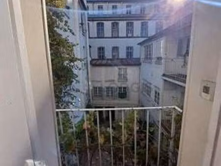 studio meublé avec terrasse