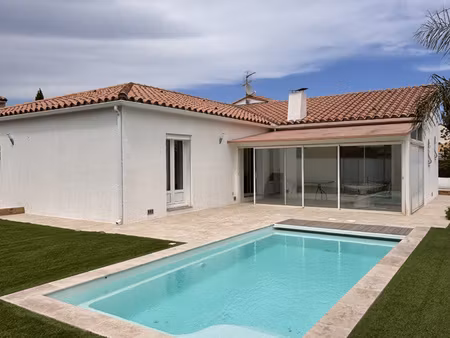 perpignan : villa 6 pieces de plain-pied / garage + piscine