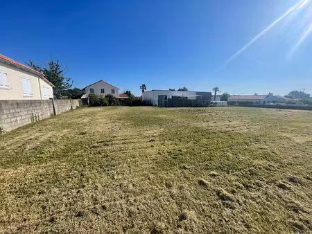 vente terrain  394.00m²  saint