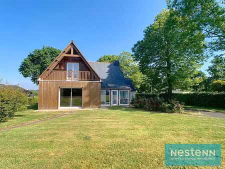 à vendre à plémy spacieuse maison familiale de 123 m² avec double garage et terrain de 1 9