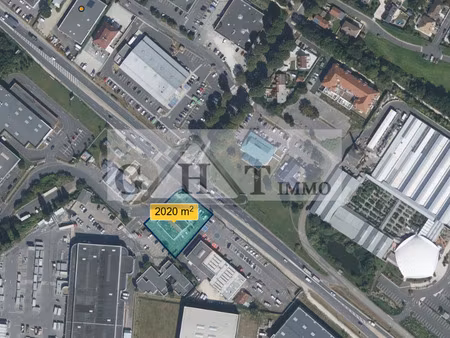 local commercial 600 m² a louer n19 servon