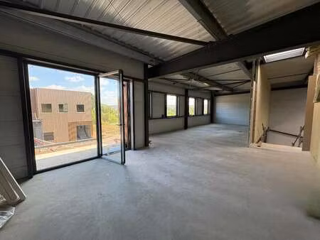 vente bureaux et commerces à oissel (76350) : à vendre / 193m² oissel