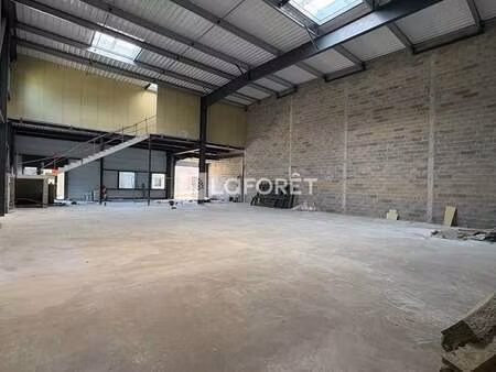 vente bureaux et commerces à oissel (76350) : à vendre / 248m² oissel
