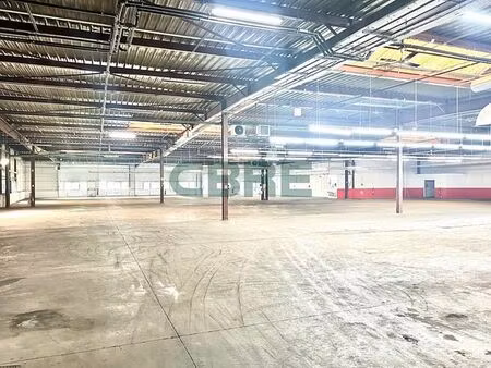 location entrepôt / local d'activités fontenay sous bois 3 151 m²