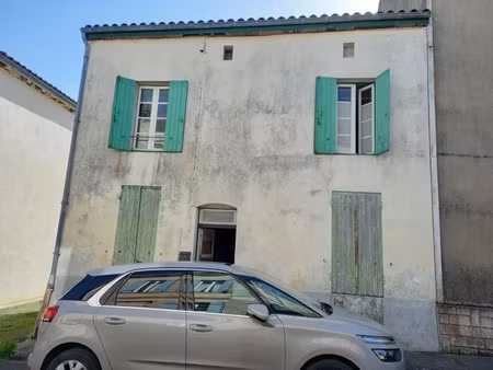 vente maison 5 pièces 120 m² à mirambeau (17150)  61 325 €