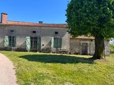 vente maison 4 pièces 86 m² à bussière-badil (24360)  45 000 €