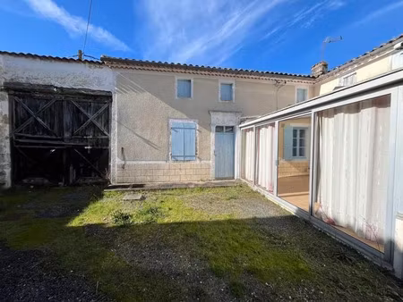 vente maison 4 pièces 101 m² à le gicq (17160)  77 350 €