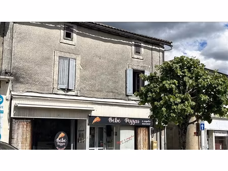 vente maison 8 pièces 196 m² à barbezieux-saint-hilaire (16300)  108 500 €