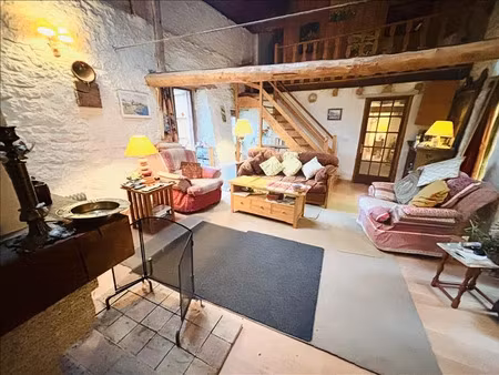 vente maison 6 pièces 155 m² à roiffé (86120)  108 500 €