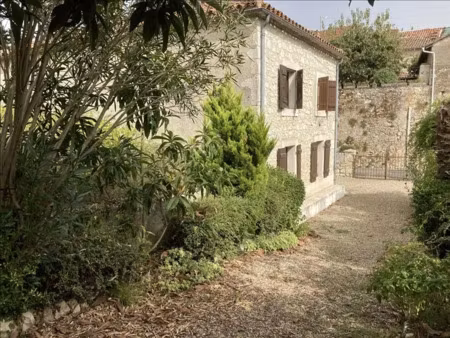 vente maison 6 pièces 111 m² à gondrin (32330)  149 800 €