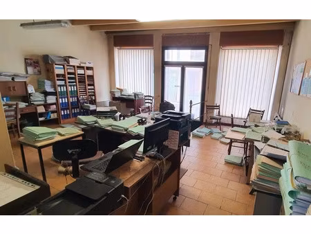 vente maison 7 pièces 245 m² à montguyon (17270)  129 600 €