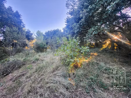 terrain constructible de 910 m2