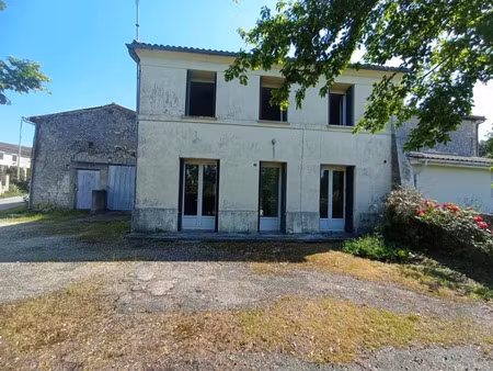 vente maison 4 pièces 110 m² à saint-germain-de-lusignan (17500)  159 965 €