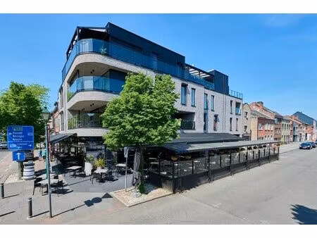 uniek handelspand op toplocatie in het aangename centrum van leopoldsburg