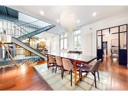 maison de luxe à vendre dans le quartier belleville-saint maur